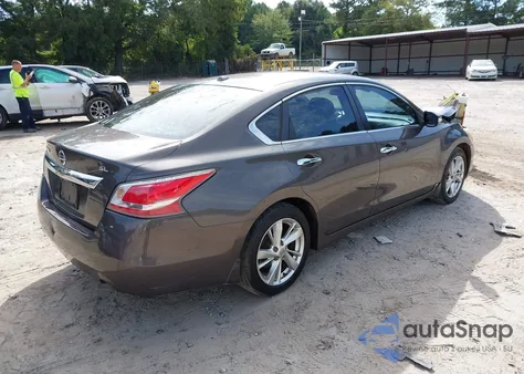 2015 Nissan Altima 2.5/2.5 S/2.5 Sl/2.5 Sv из США, поврежденный, VIN 1N4AL3AP0FN379060